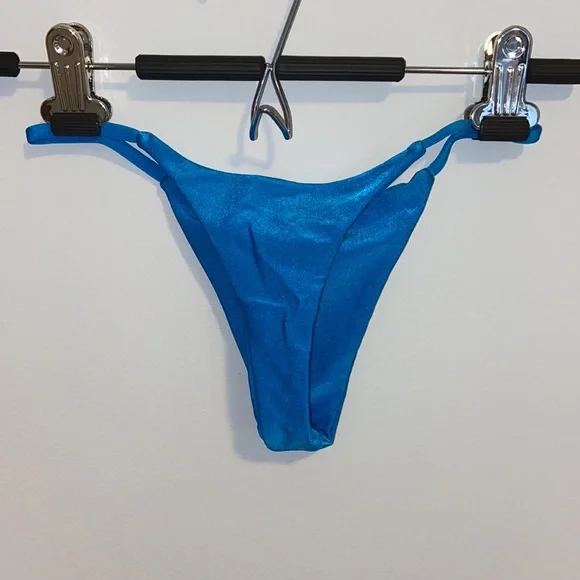 Lali and Layla bikini set - Picture 4 of 13